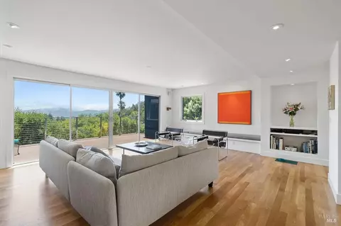 444 Sausalito St, Corte Madera, CA 94925