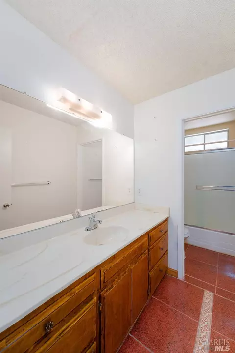 220 Gobalet Ln, Ukiah, CA 95482 photo 13