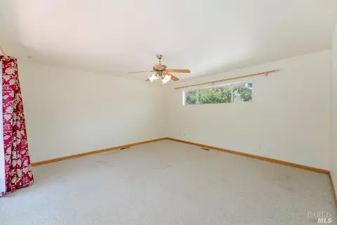 220 Gobalet Ln, Ukiah, CA 95482 photo 17