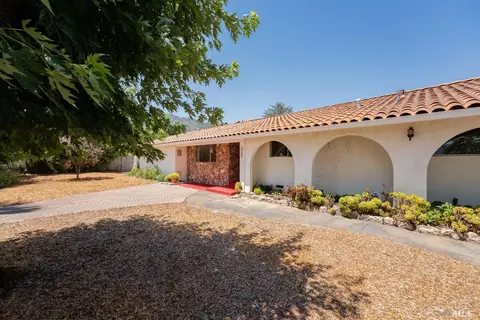 220 Gobalet Ln, Ukiah, CA 95482 photo 3