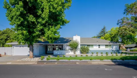 200 Chestnut St, Vacaville, CA 95688