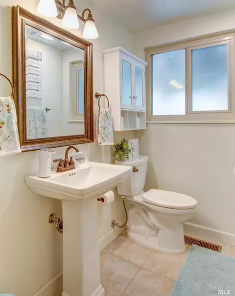 117 Skyway Dr, Vallejo, CA 94591 photo 13