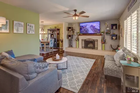 117 Skyway Dr, Vallejo, CA 94591 photo 7