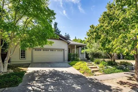 1031 Robinson Ln, Napa, CA 94558