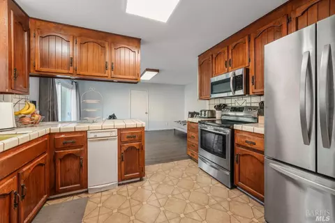 581 Lewis Ct, Fairfield, CA 94533 photo 15