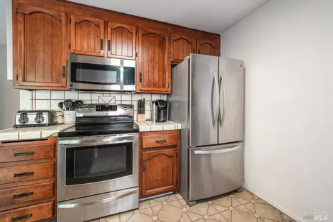 581 Lewis Ct, Fairfield, CA 94533 photo 16