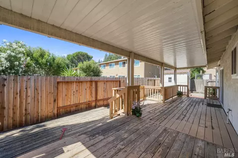 581 Lewis Ct, Fairfield, CA 94533 photo 32
