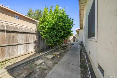 581 Lewis Ct, Fairfield, CA 94533 photo 35