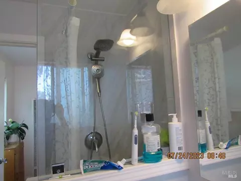 737 S Oak St, Ukiah, CA 95482 photo 5