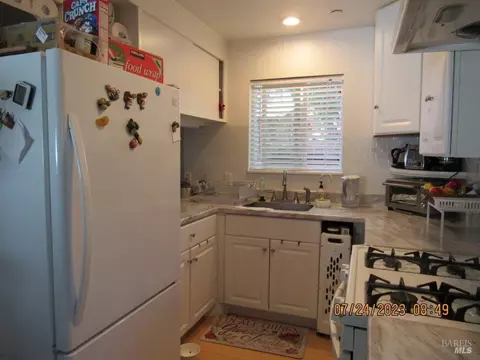 737 S Oak St, Ukiah, CA 95482 photo 8