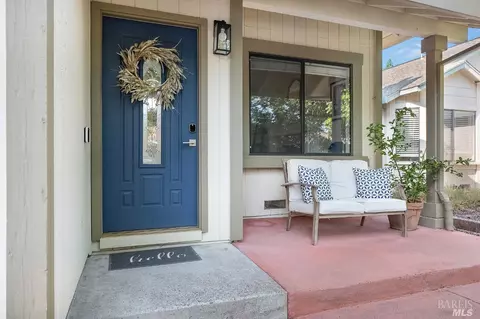 917 Bartlett Pl, Windsor, CA 95492 photo 5