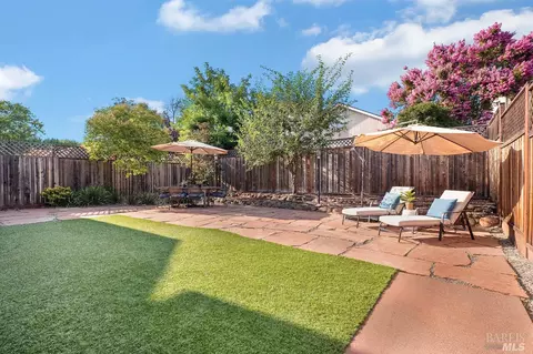 917 Bartlett Pl, Windsor, CA 95492 photo 28