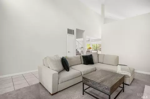 917 Bartlett Pl, Windsor, CA 95492 photo 10