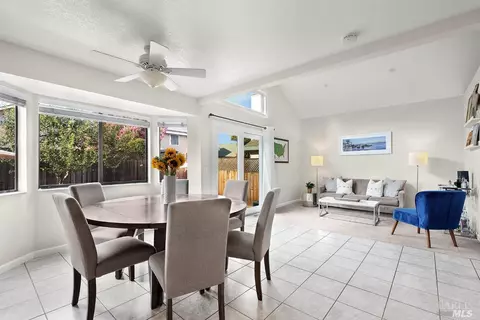 917 Bartlett Pl, Windsor, CA 95492 photo 19