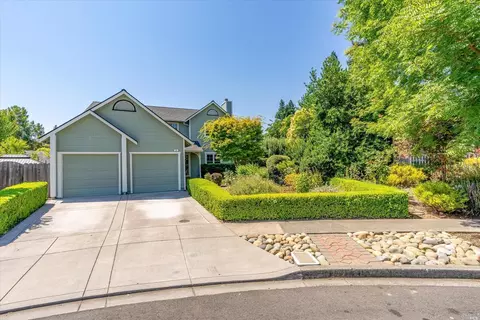 15 Leann Ct, Napa, CA 94558