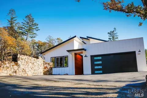 8200 Foothill Ranch Rd, Santa Rosa, CA 95404