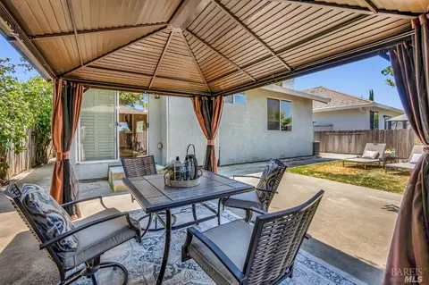2084 Devonshire Dr, Napa, CA 94558 photo 22