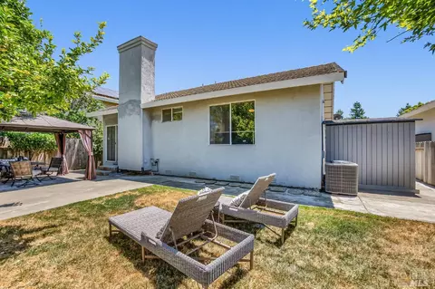 2084 Devonshire Dr, Napa, CA 94558 photo 23