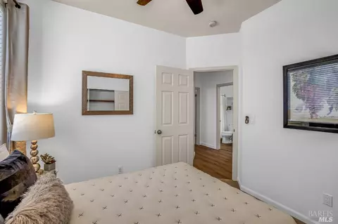 2084 Devonshire Dr, Napa, CA 94558 photo 13