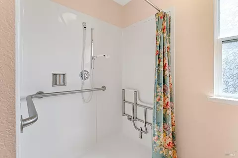 448 Cotta Ct, Vallejo, CA 94589 photo 17