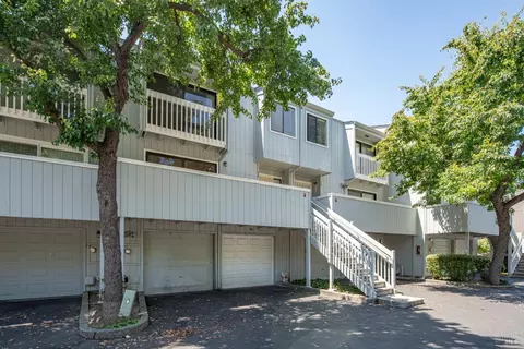 165 Oddstad Dr #60, Vallejo, CA 94589