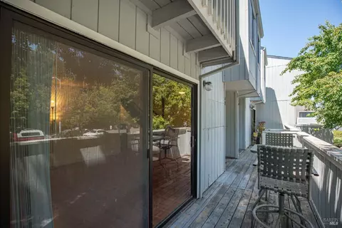 165 Oddstad Dr #60, Vallejo, CA 94589 photo 3