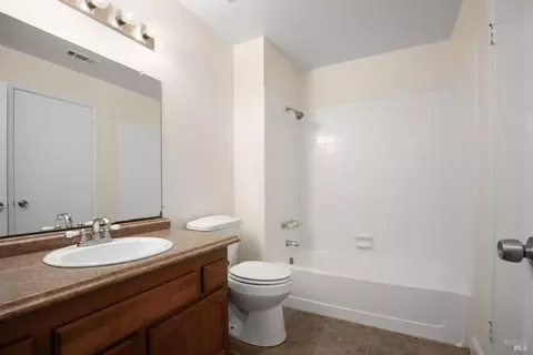 165 Oddstad Dr #60, Vallejo, CA 94589 photo 12