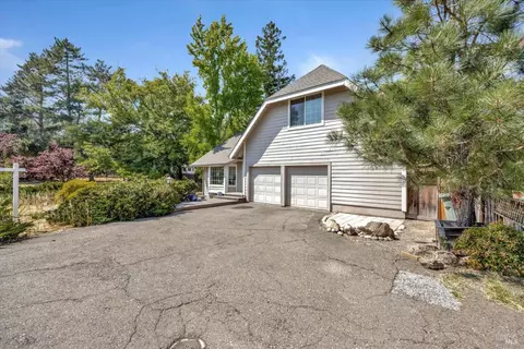 5911 Anson Dr, Santa Rosa, CA 95409
