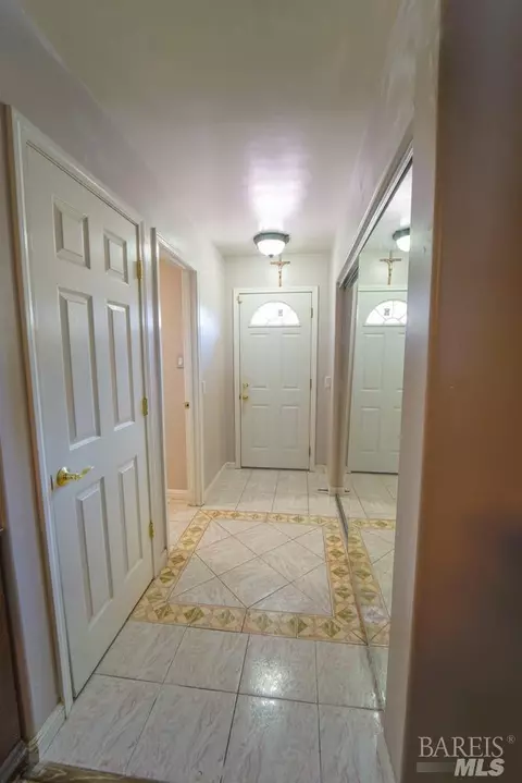 401 Clark Dr, Vallejo, CA 94591 photo 21