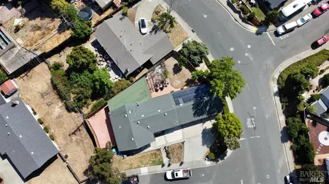401 Clark Dr, Vallejo, CA 94591 photo 4
