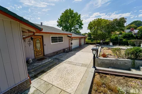 401 Clark Dr, Vallejo, CA 94591 photo 10