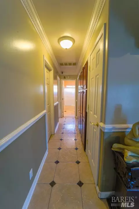 401 Clark Dr, Vallejo, CA 94591 photo 25