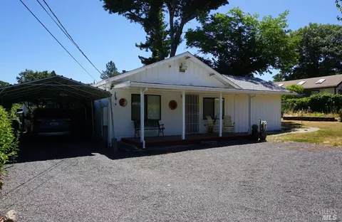 21455 Locust St, Willits, CA 95490