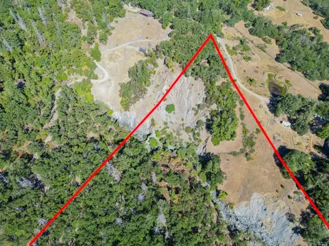 5275 First Gate Rd, Willits, CA 95490 photo 11