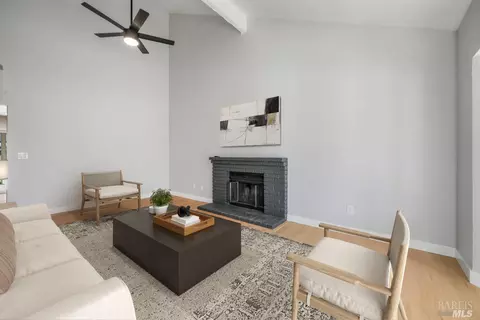 312 Nancy Ln, Vacaville, CA 95687