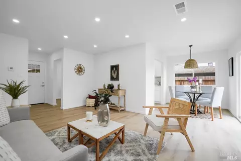 3342 Macleod St, Napa, CA 94558 photo 5