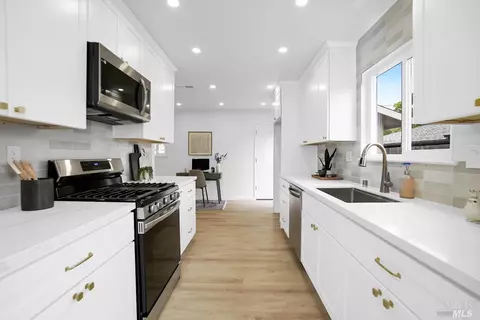 3342 Macleod St, Napa, CA 94558 photo 10