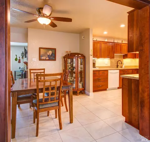 114 Lynn Ct, Vallejo, CA 94591 photo 9