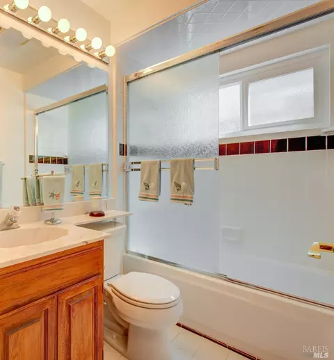 114 Lynn Ct, Vallejo, CA 94591 photo 18