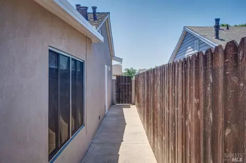 114 Lynn Ct, Vallejo, CA 94591 photo 24