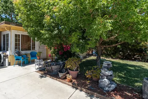 4262 Cabrilho Dr, Martinez, CA 94553