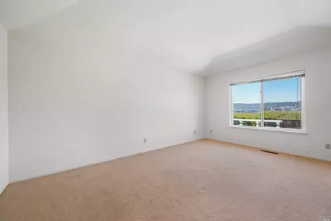 127 Chesapeake Dr, Vallejo, CA 94591 photo 23