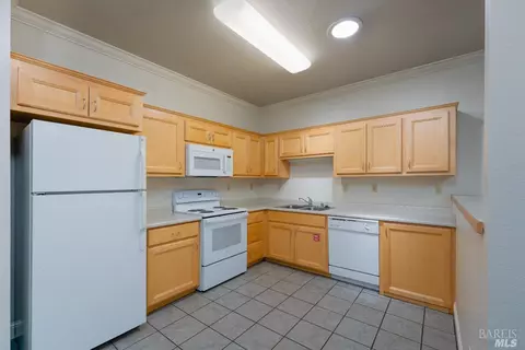 582 N State St, Ukiah, CA 95482 photo 12
