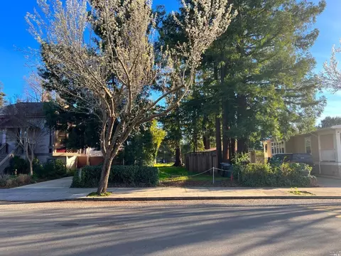 1741 Pine St, Napa, CA 94559 photo 4