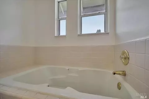 6168 Amie Dr, Windsor, CA 95492 photo 32