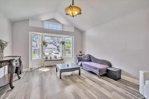 6168 Amie Dr, Windsor, CA 95492 photo 4