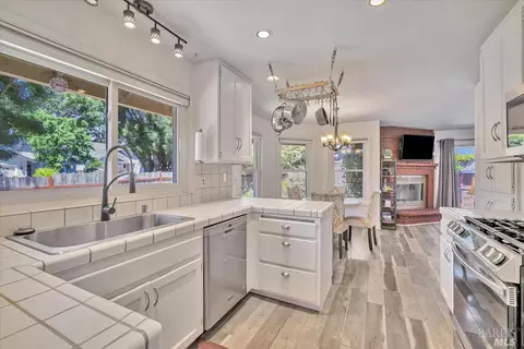6168 Amie Dr, Windsor, CA 95492 photo 14