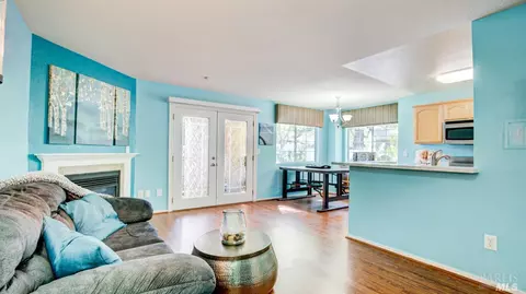 2001 Eastwood Dr #47, Vacaville, CA 95687