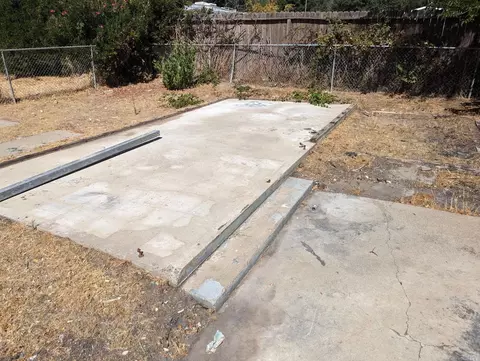 2944 5th St, Clearlake, CA 95422