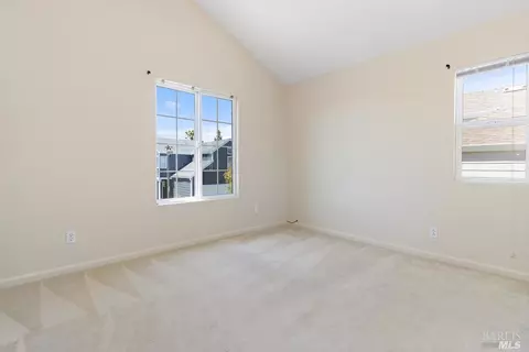 421 Jade Cir, Vallejo, CA 94590 photo 27